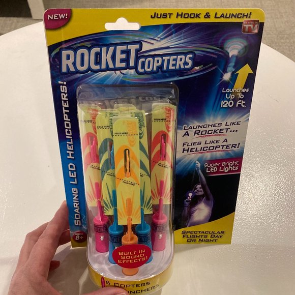 Rocket Copters Slingshot LED Light Up Helicopters - Picture 2 of 4